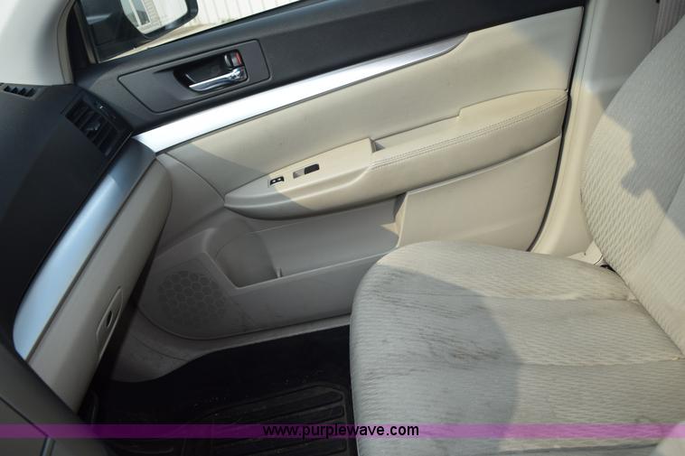 image for item L2656 2011 Subaru Outback