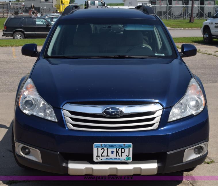 image for item L2679 2011 Subaru Outback