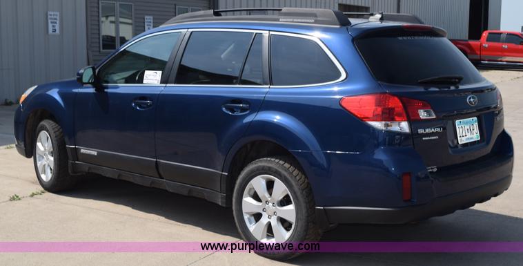 image for item L2679 2011 Subaru Outback