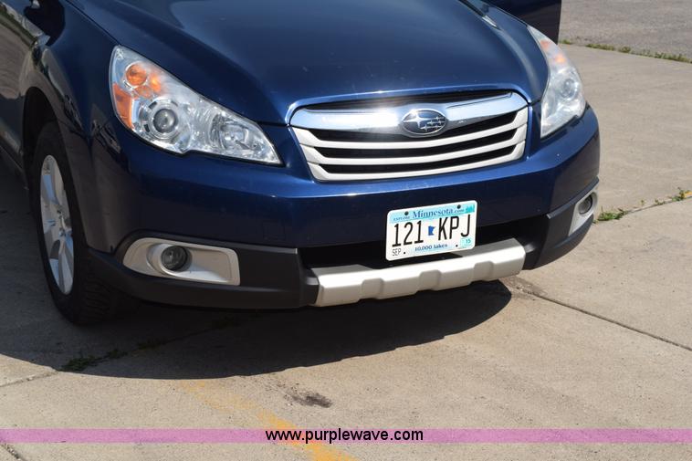 image for item L2679 2011 Subaru Outback