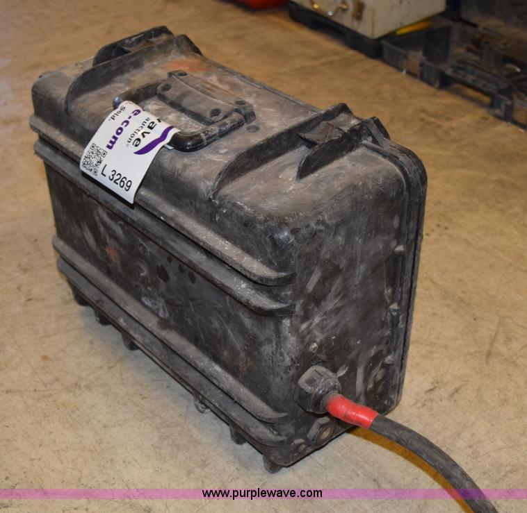 image for item L3269 Miller X-treme 12VS suitcase welder