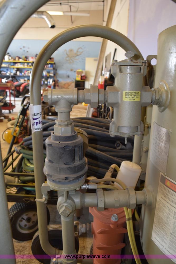 image for item L3314 2003 Clemco sand blaster