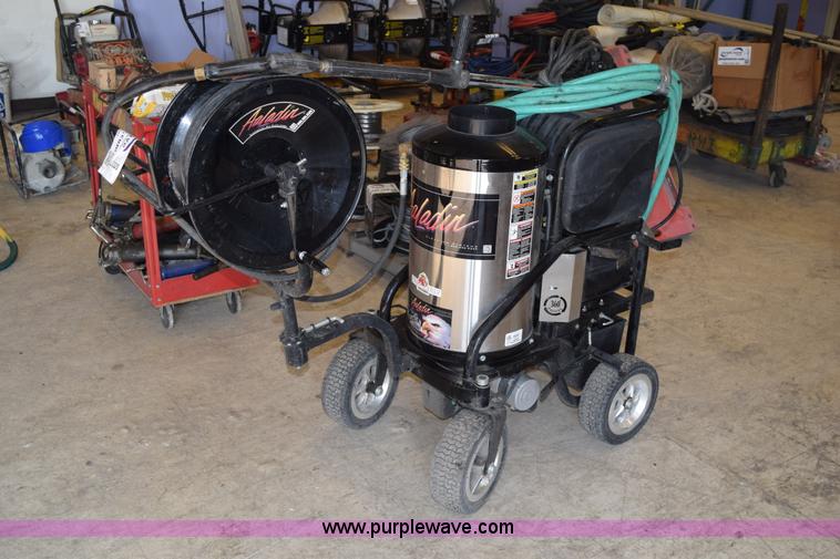 image for item L3325 Aaladin 13-325SC steam cleaner