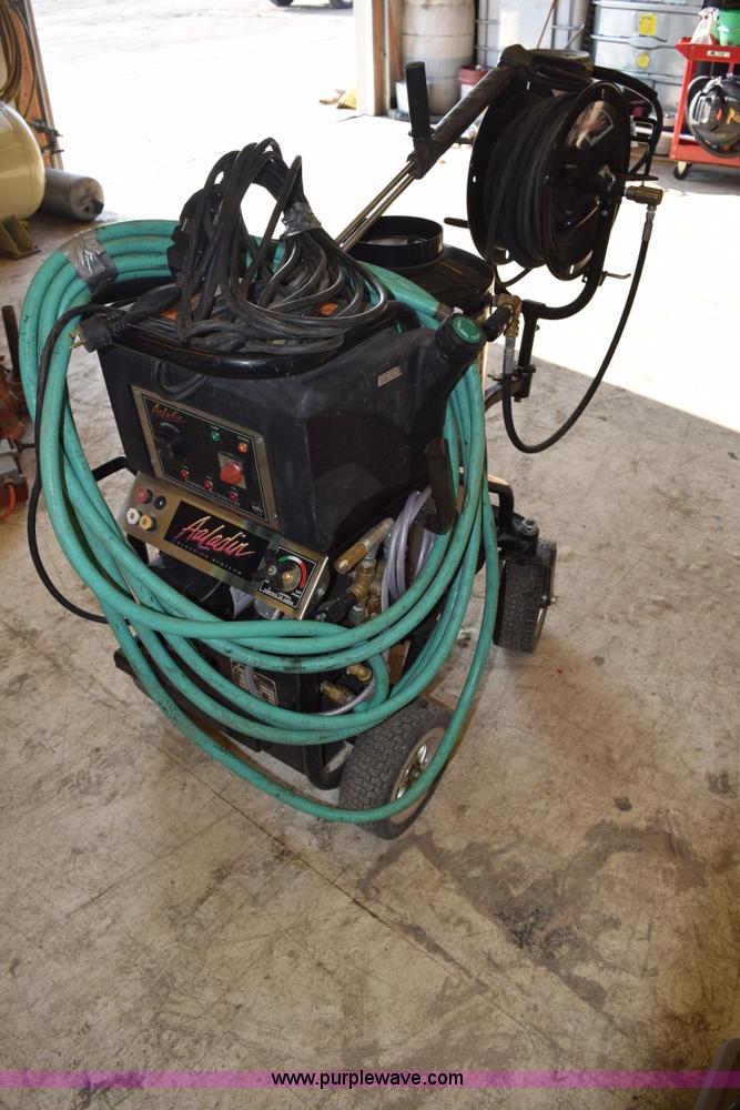 image for item L3325 Aaladin 13-325SC steam cleaner