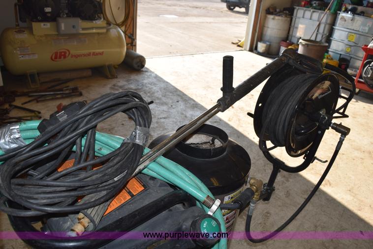 image for item L3325 Aaladin 13-325SC steam cleaner