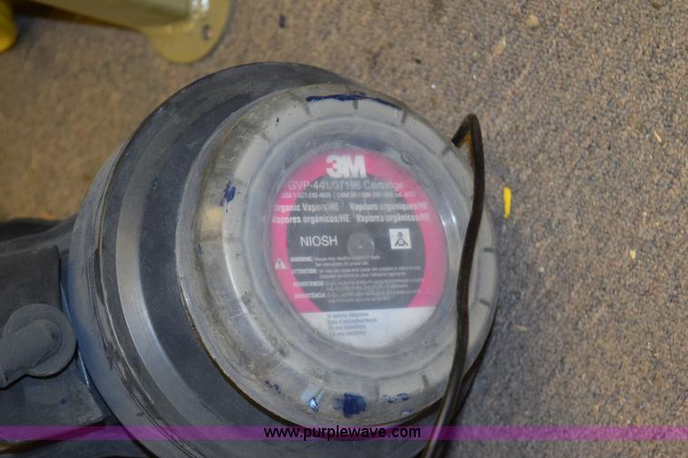 image for item L3332 2013 Clemco 1028 sand blaster