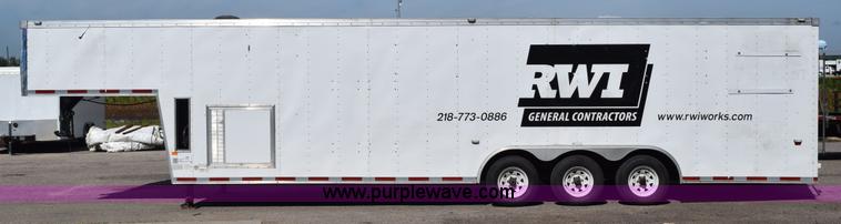 image for item L3343 2006 Haulmark RTG85X36WR3 enclosed cargo trailer