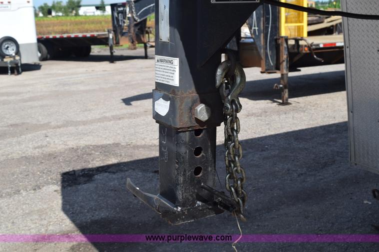 image for item L3343 2006 Haulmark RTG85X36WR3 enclosed cargo trailer