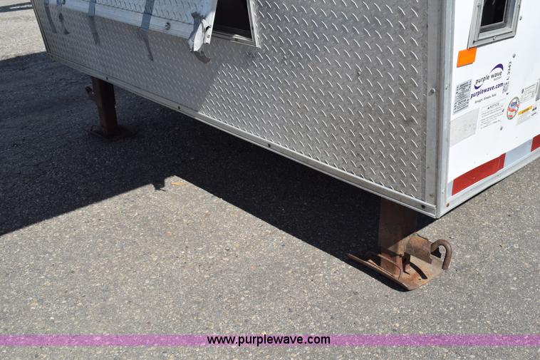 image for item L3343 2006 Haulmark RTG85X36WR3 enclosed cargo trailer