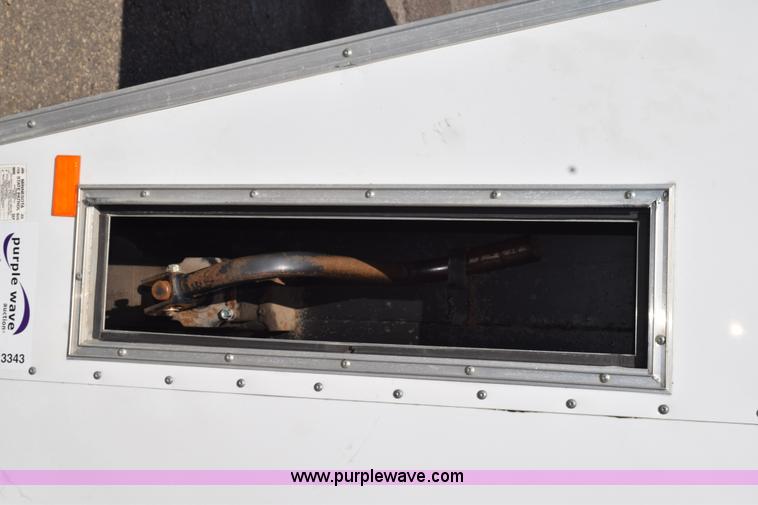 image for item L3343 2006 Haulmark RTG85X36WR3 enclosed cargo trailer