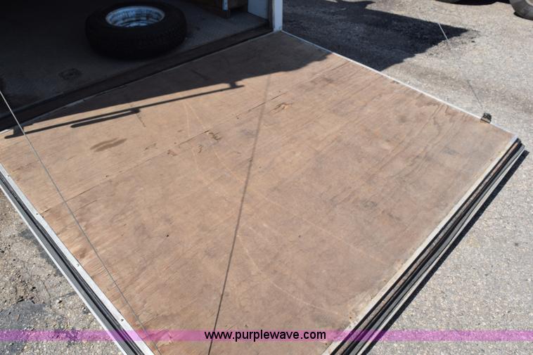 image for item L3343 2006 Haulmark RTG85X36WR3 enclosed cargo trailer