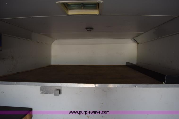 image for item L3343 2006 Haulmark RTG85X36WR3 enclosed cargo trailer