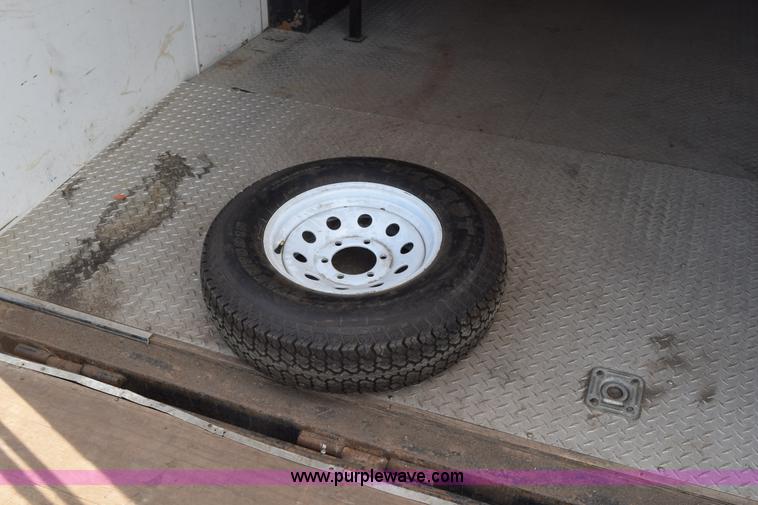 image for item L3343 2006 Haulmark RTG85X36WR3 enclosed cargo trailer