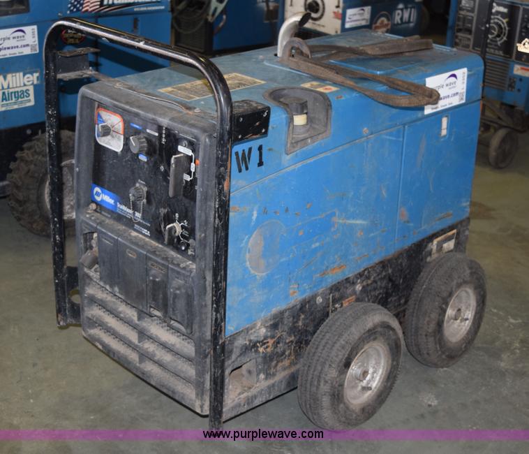 image for item L3352 Miller Trailblazer 302 welder/generator