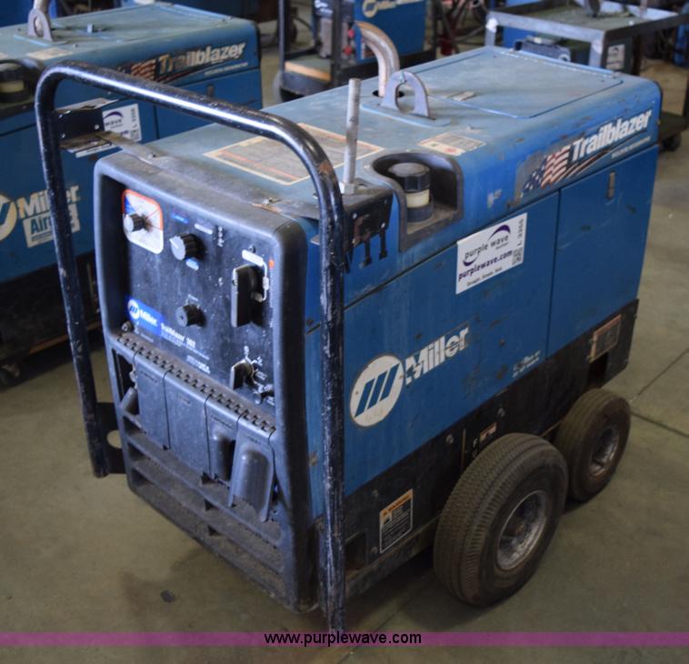 image for item L3355 Miller Trailblazer 302 welder/generator
