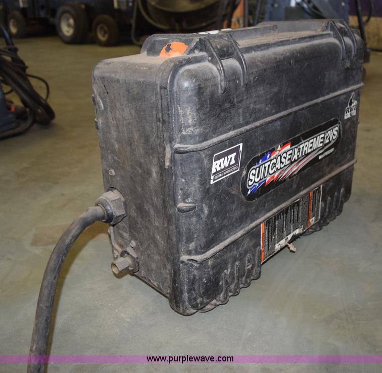 image for item L3375 Miller X-treme 12VS suitcase welder