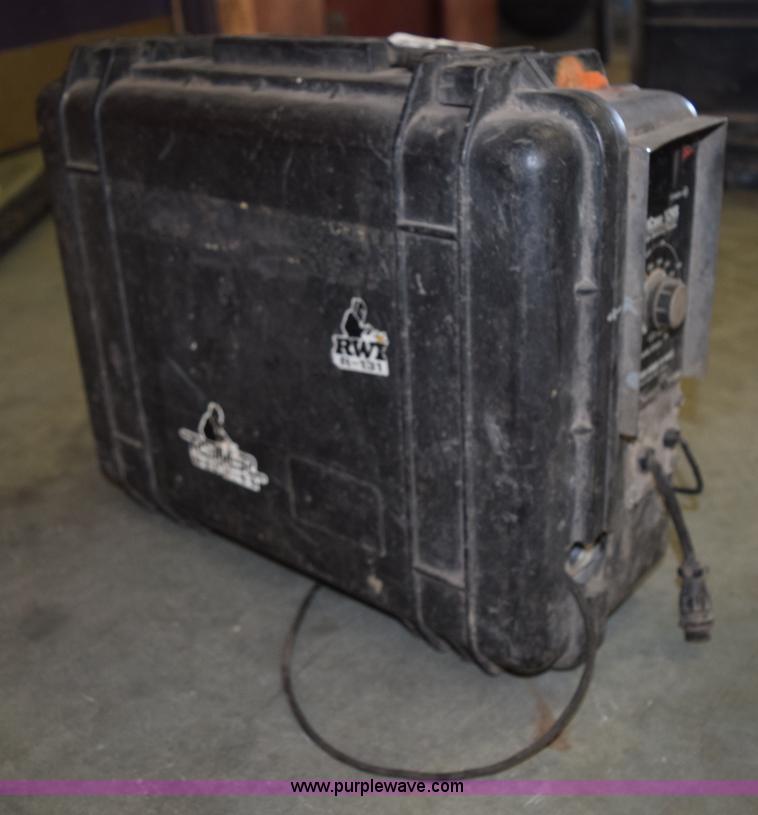 image for item L3376 Miller X-treme 12VS suitcase welder