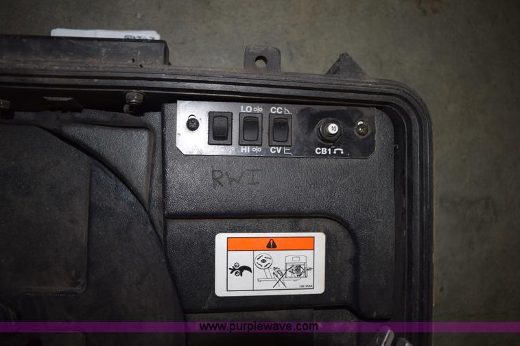 image for item L3376 Miller X-treme 12VS suitcase welder
