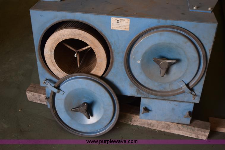 image for item L3385 (2) Donaldson Company torit air cleaning units