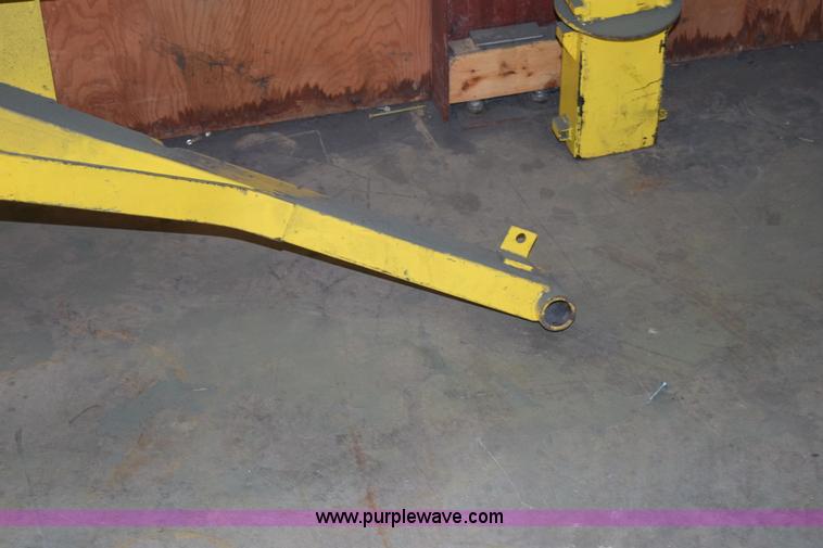 image for item L3394 Sumner R250 Roust-A-Bout