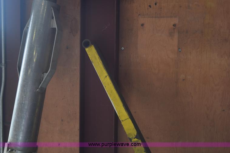 image for item L3394 Sumner R250 Roust-A-Bout