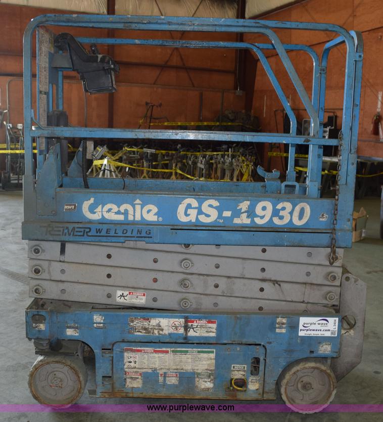image for item L3404 Genie GS-1930 scissor lift