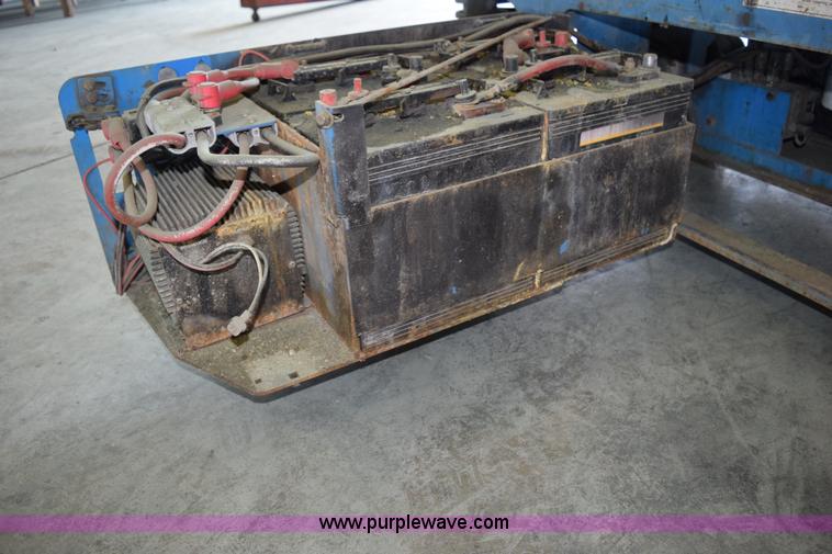 image for item L3404 Genie GS-1930 scissor lift