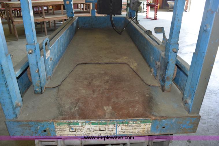 image for item L3404 Genie GS-1930 scissor lift