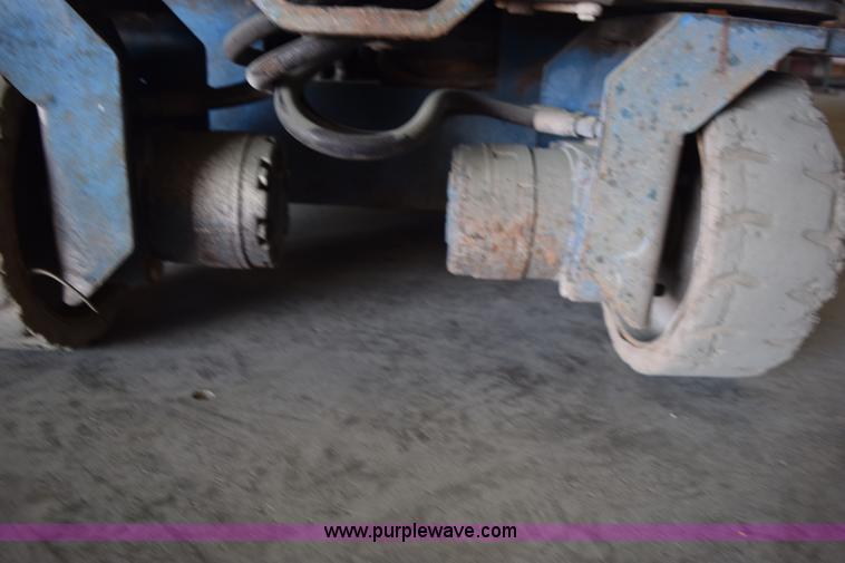 image for item L3404 Genie GS-1930 scissor lift