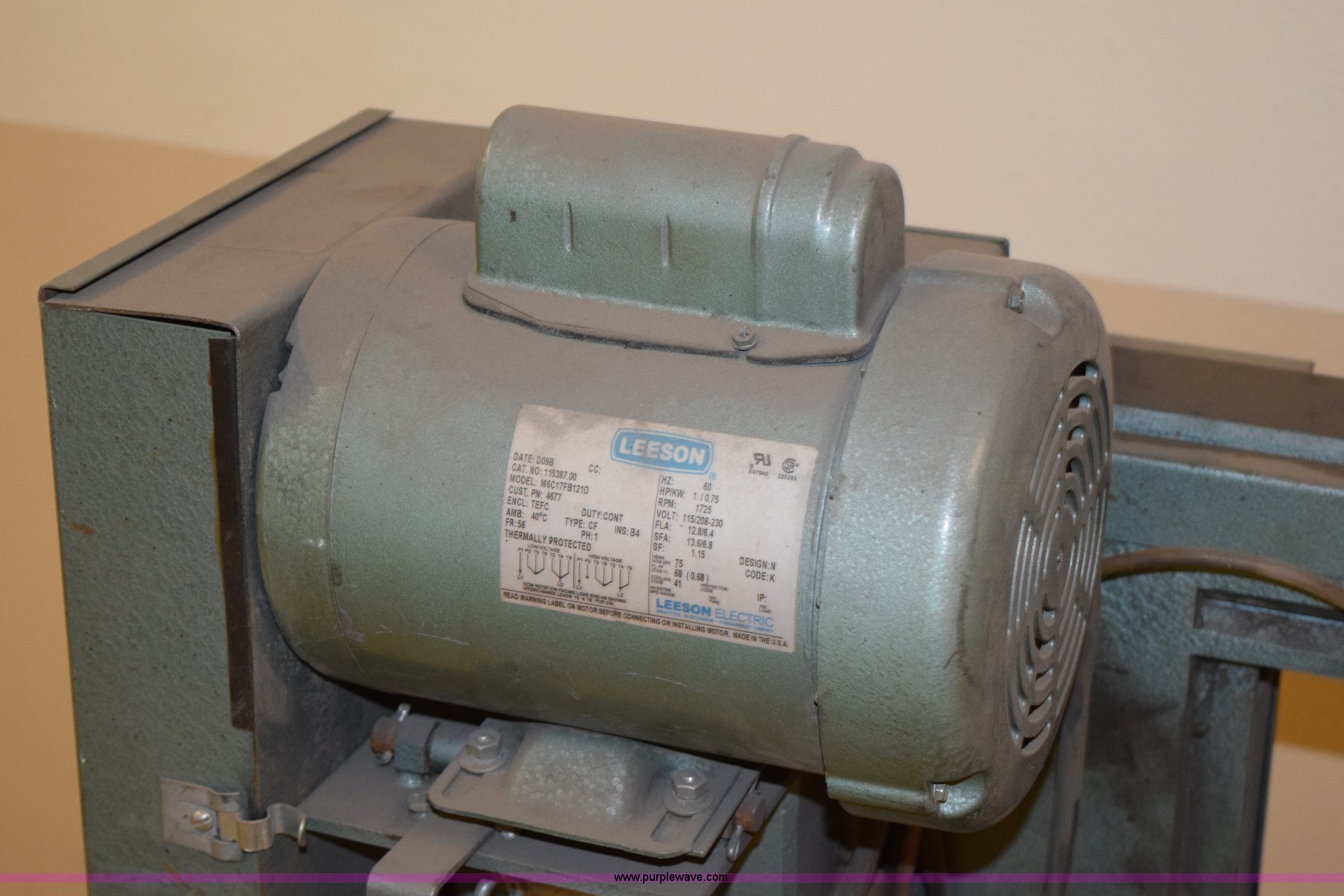 Ellis Mitre 1600 band saw in East Grand Forks, MN Item L2607 sold