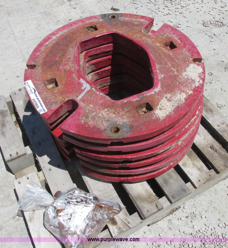 (6) International rear wheel weights in Moberly, MO Item AW9669 sold