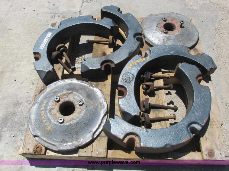 MasseyFerguson wheel weights in Moberly, MO Item AW9671 sold