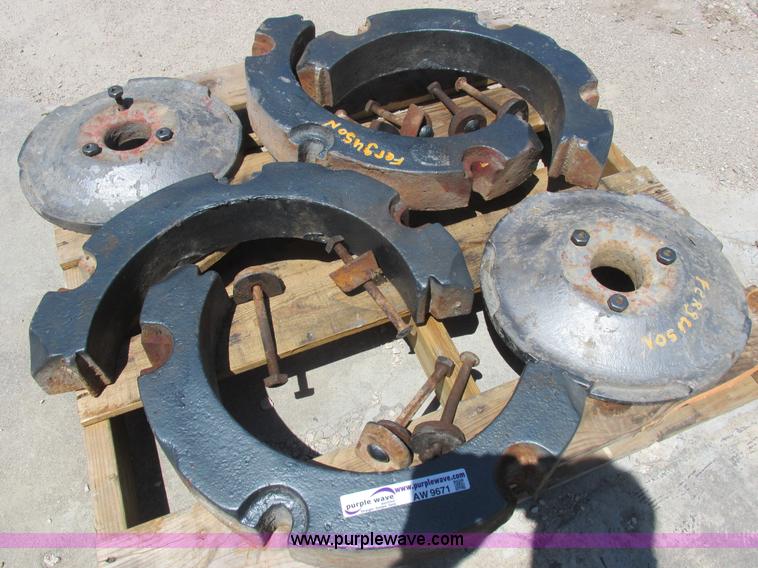 MasseyFerguson wheel weights in Moberly, MO Item AW9671 sold
