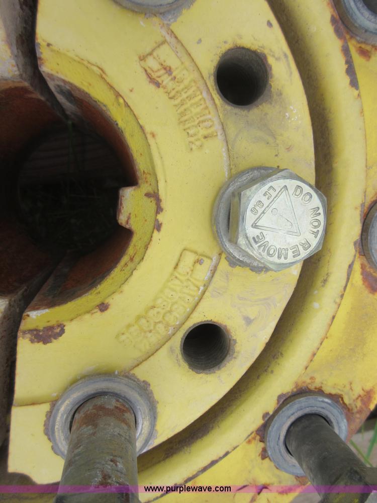 image for item AZ9064 John Deere tractor hubs