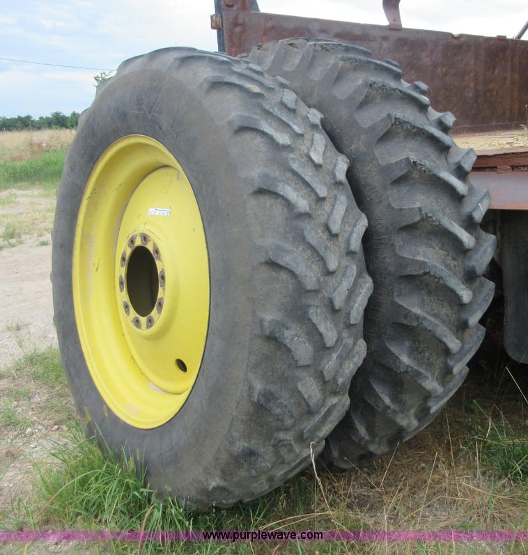image for item AZ9065 (2) 18.4R42 tractor tires