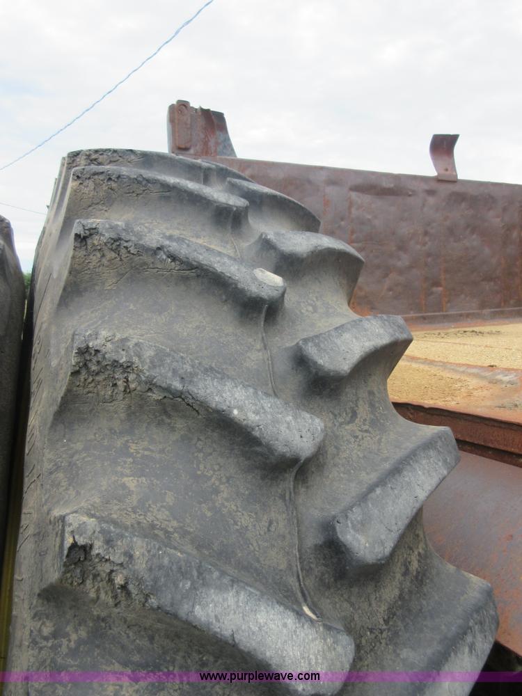 image for item AZ9065 (2) 18.4R42 tractor tires