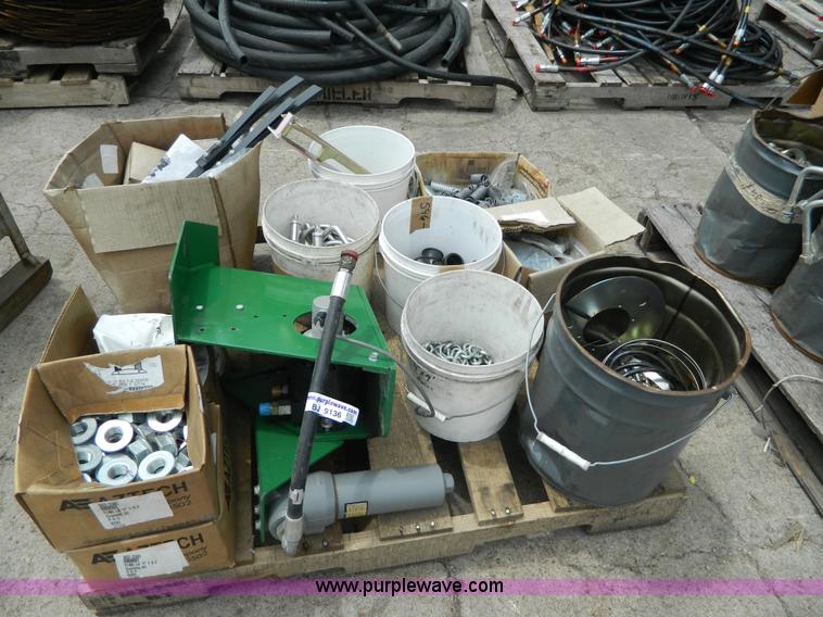 Assorted parts and hardware in Assaria, KS Item BJ9136 sold Purple Wave