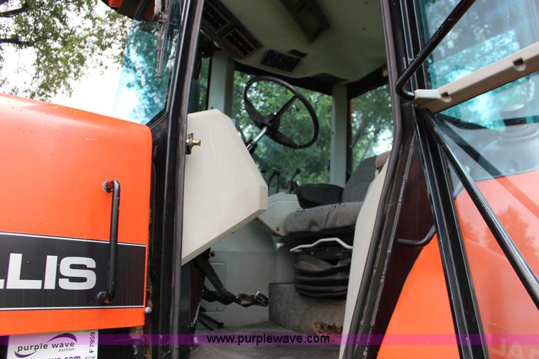 image for item F7959 AGCO Allis 9815 MFWD tractor