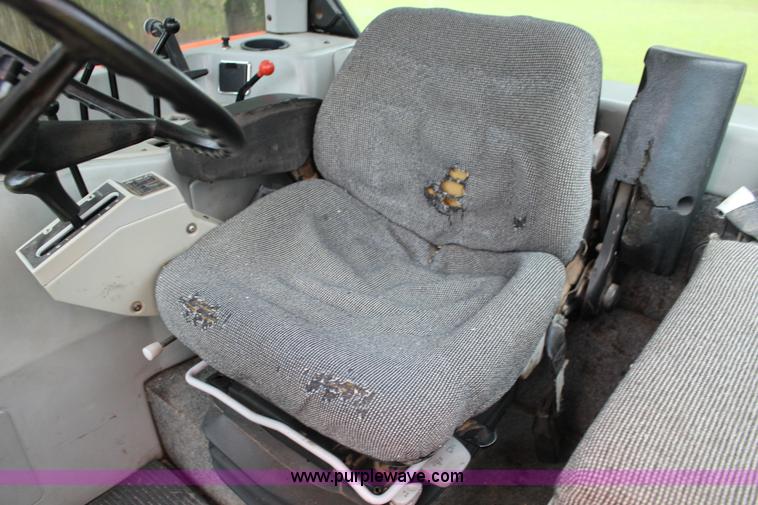 image for item F7959 AGCO Allis 9815 MFWD tractor