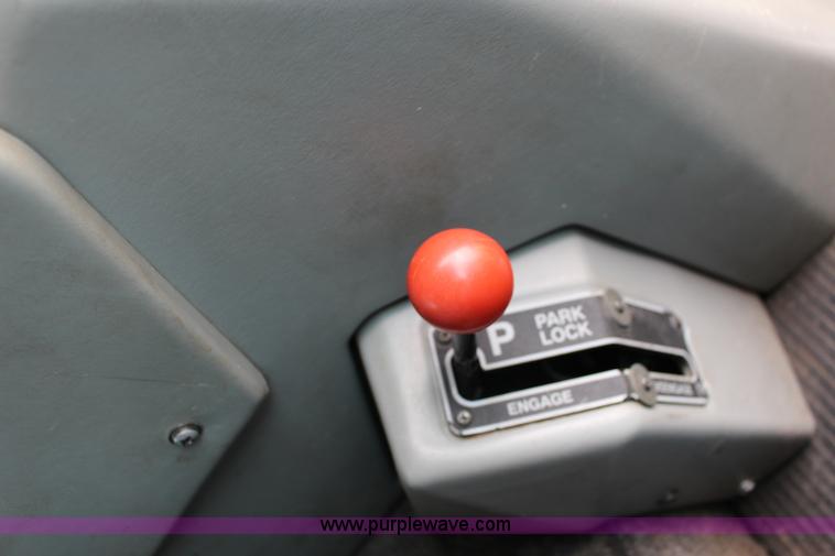 image for item F7959 AGCO Allis 9815 MFWD tractor