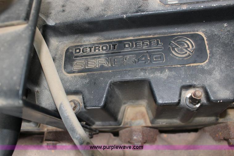 image for item F7959 AGCO Allis 9815 MFWD tractor