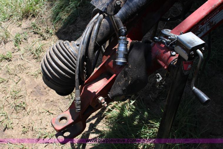 image for item F7990 2004 New Holland BR780 round baler