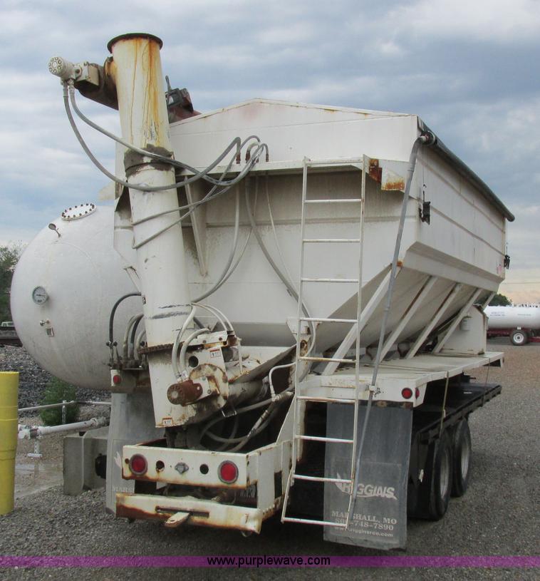 image for item H3266 Rayman bulk fertilizer tender bed