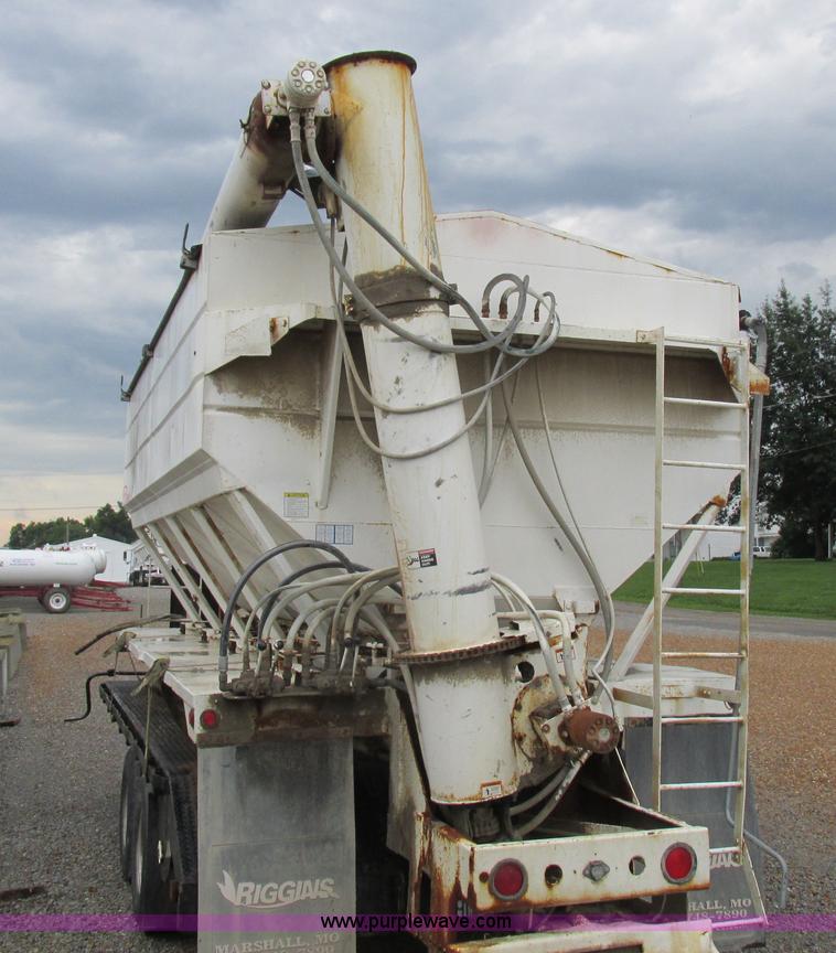 image for item H3266 Rayman bulk fertilizer tender bed