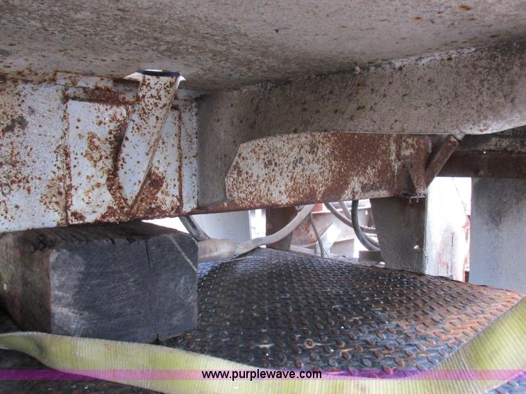 image for item H3266 Rayman bulk fertilizer tender bed