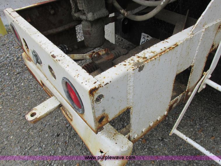 image for item H3266 Rayman bulk fertilizer tender bed