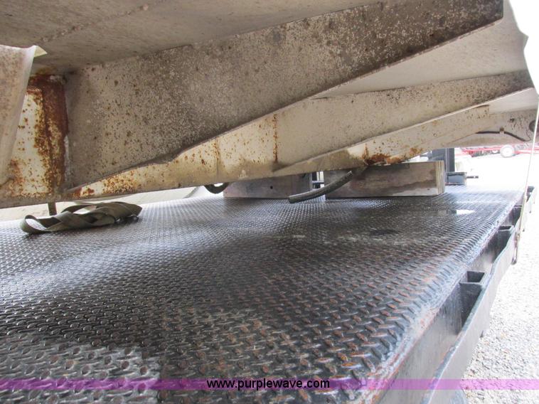 image for item H3266 Rayman bulk fertilizer tender bed