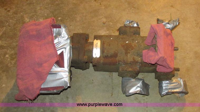 image for item H3266 Rayman bulk fertilizer tender bed