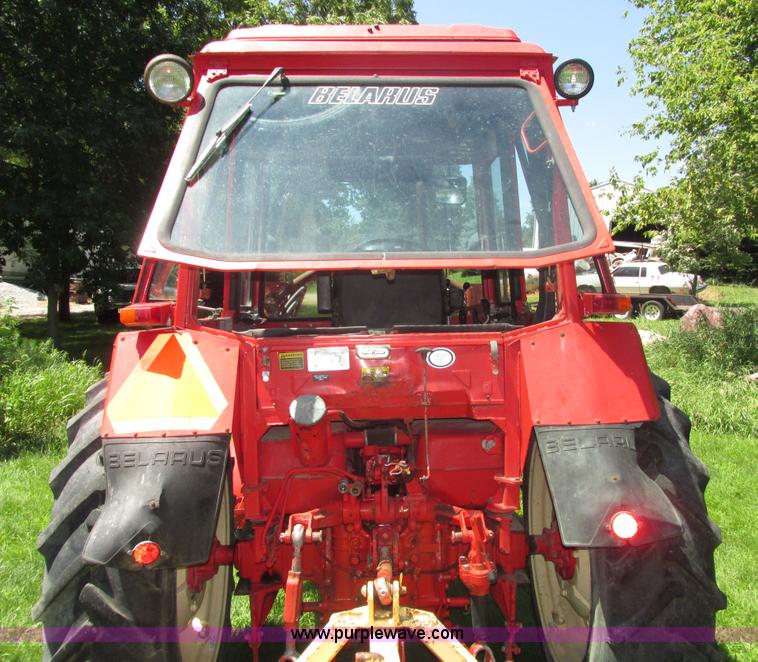 image for item H4548 Belarus 825 MFWD tractor