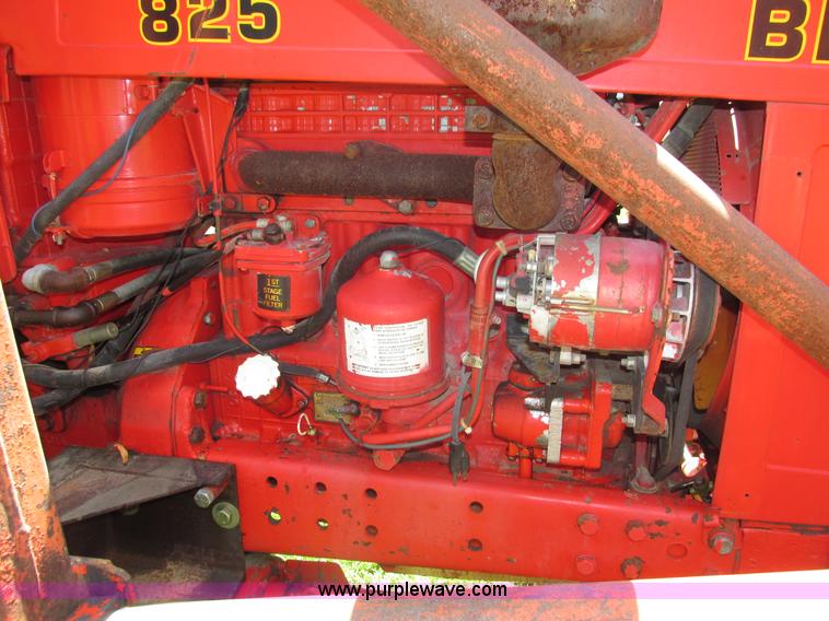 image for item H4548 Belarus 825 MFWD tractor